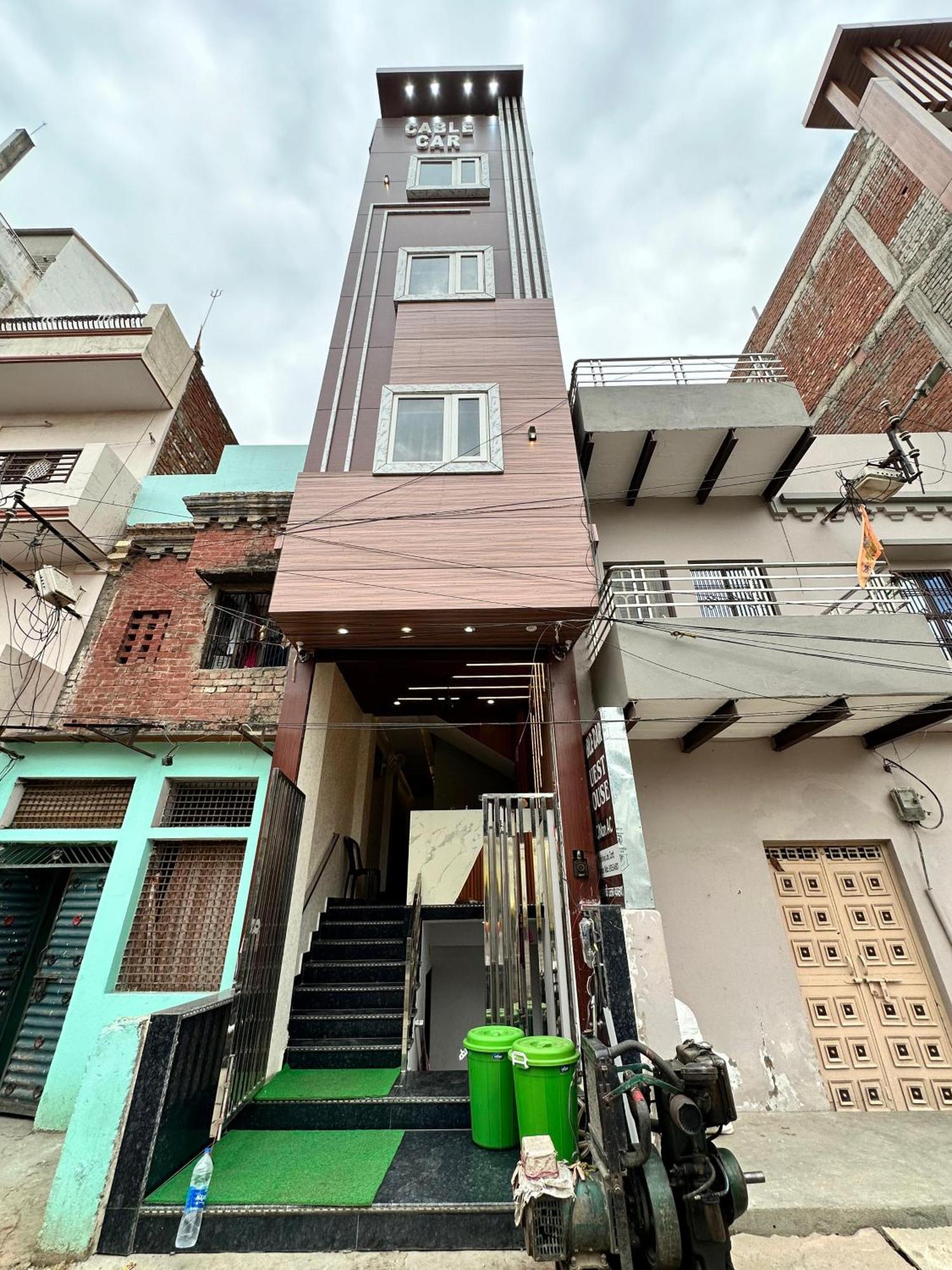 Cable Car Hotel Benares Buitenkant foto
